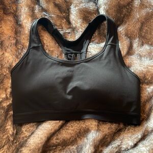 Adjustable back sports bra